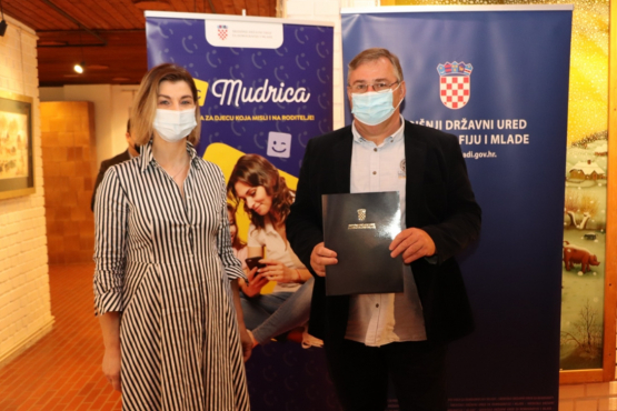 Općinskom načelniku uručen Ugovor o sufinanciranju projekata usmjeren na poboljšanje materijalnih uvjeta u dječjim vrtićima u 2021. godini